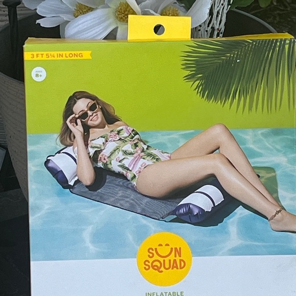 🌞 Sun Squad Inflatable Hammock Pool Float – Relax in Style! (New in box) - Picture 4 of 13